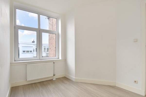 Medium property photo - Linnaeusstraat 142, 2522 GW Den Haag